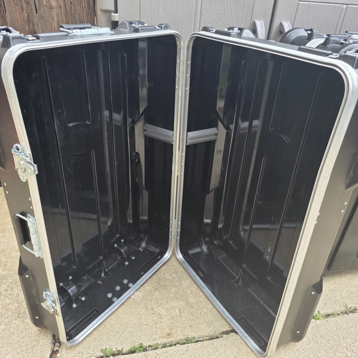 Exp-O-Linc Black Hard Case with Wheels Heavy duty - photo 5