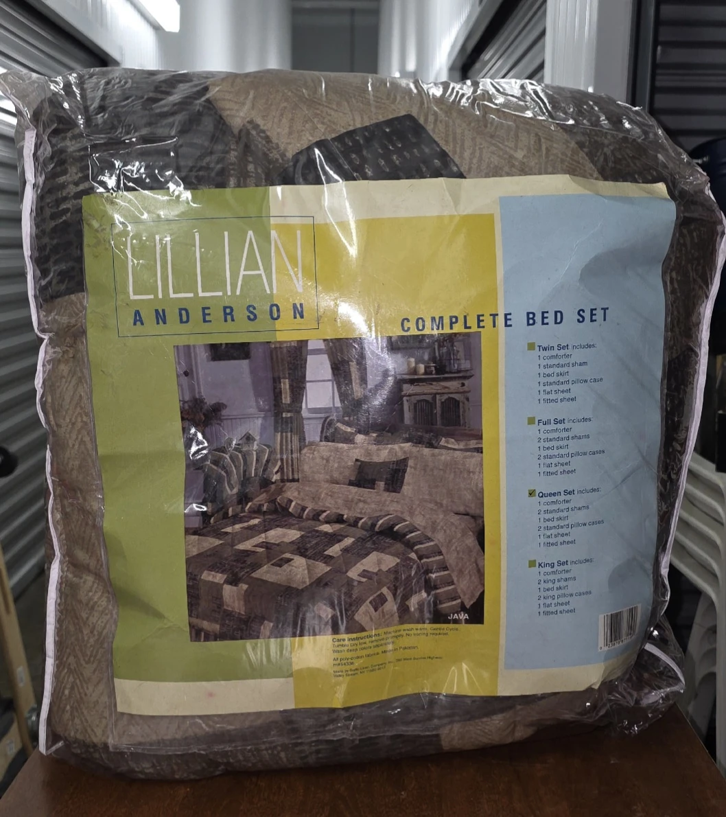 Lillian Anderson Complete Bed Set