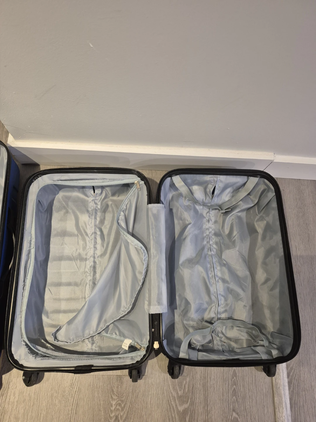 Luggage - photo 3