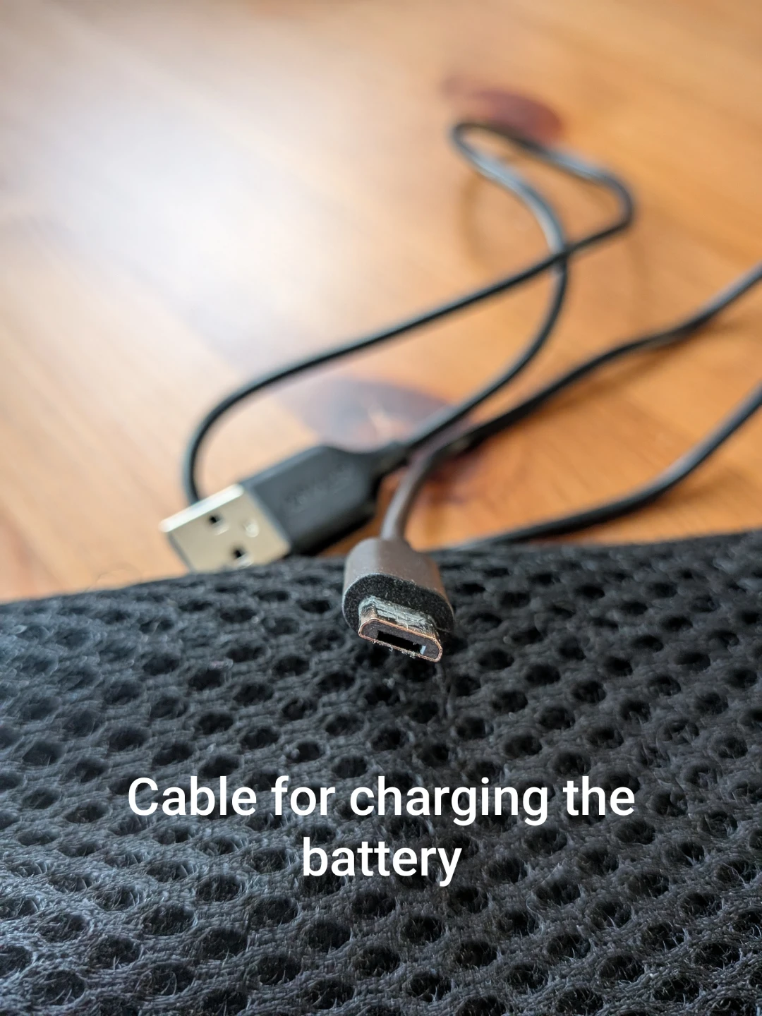 Anker 20100 Power Bank with Pouch and Cables - photo 3
