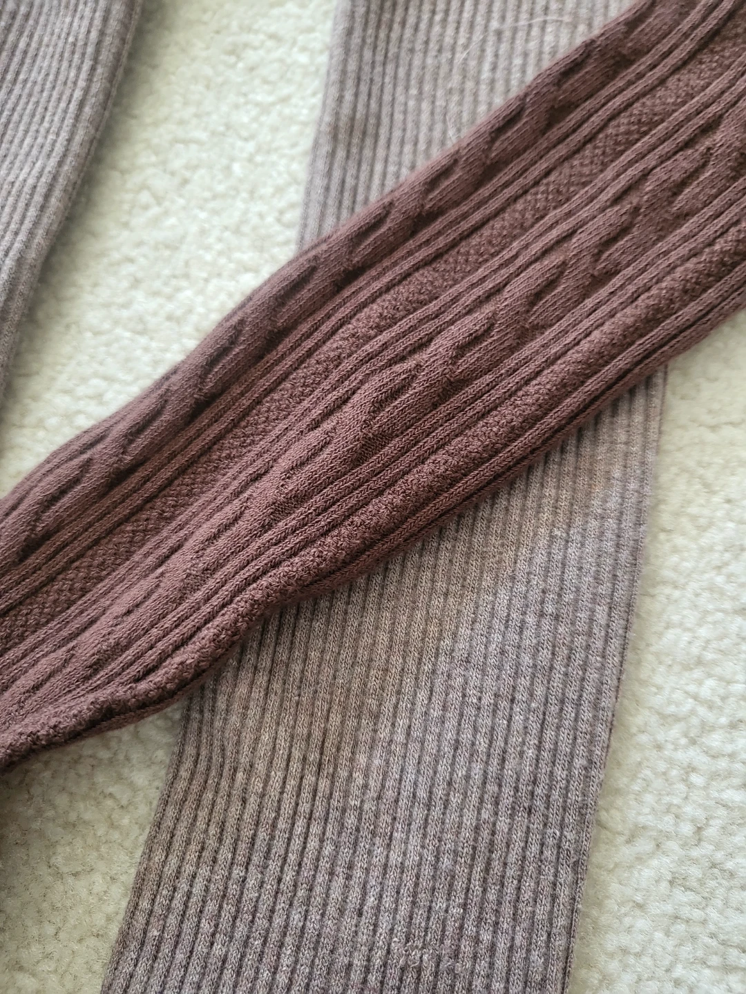 Two pairs of girls' tights 5-7 yrs - photo 2
