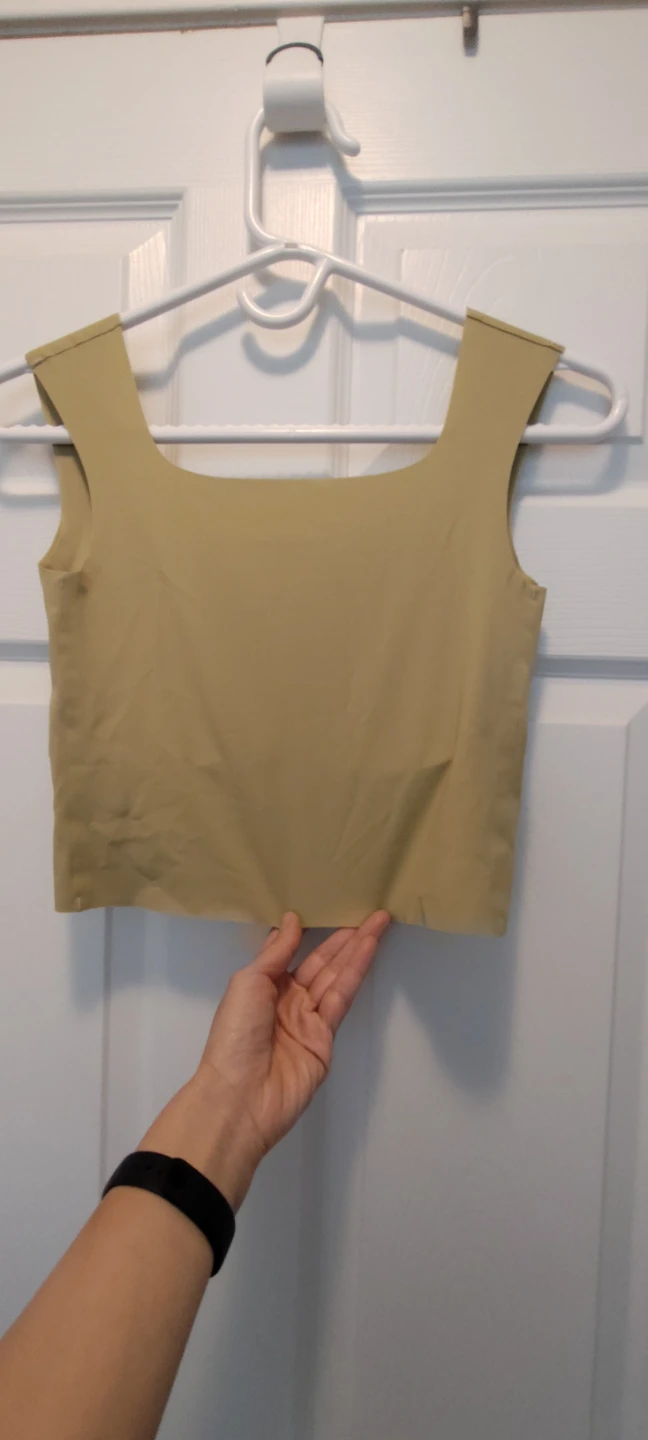 Seamless Crop Top With Built-in Cups - photo 2