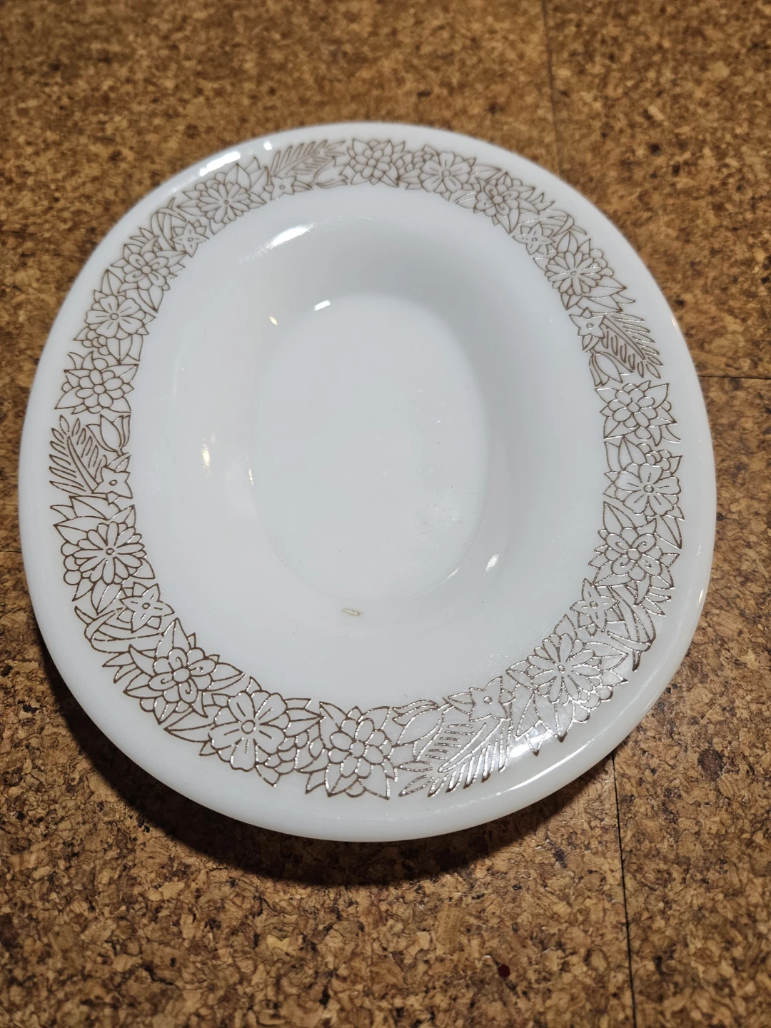 Pyrex White Floral Rimmed Bowl - photo 2