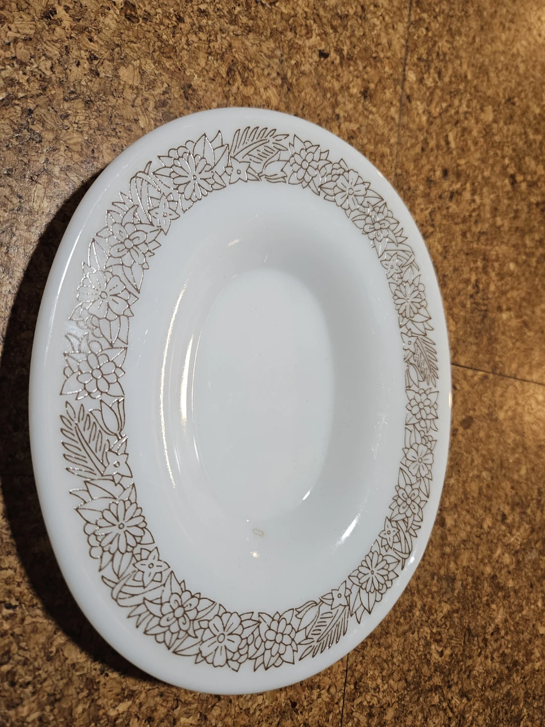 Pyrex White Floral Rimmed Bowl - photo 3