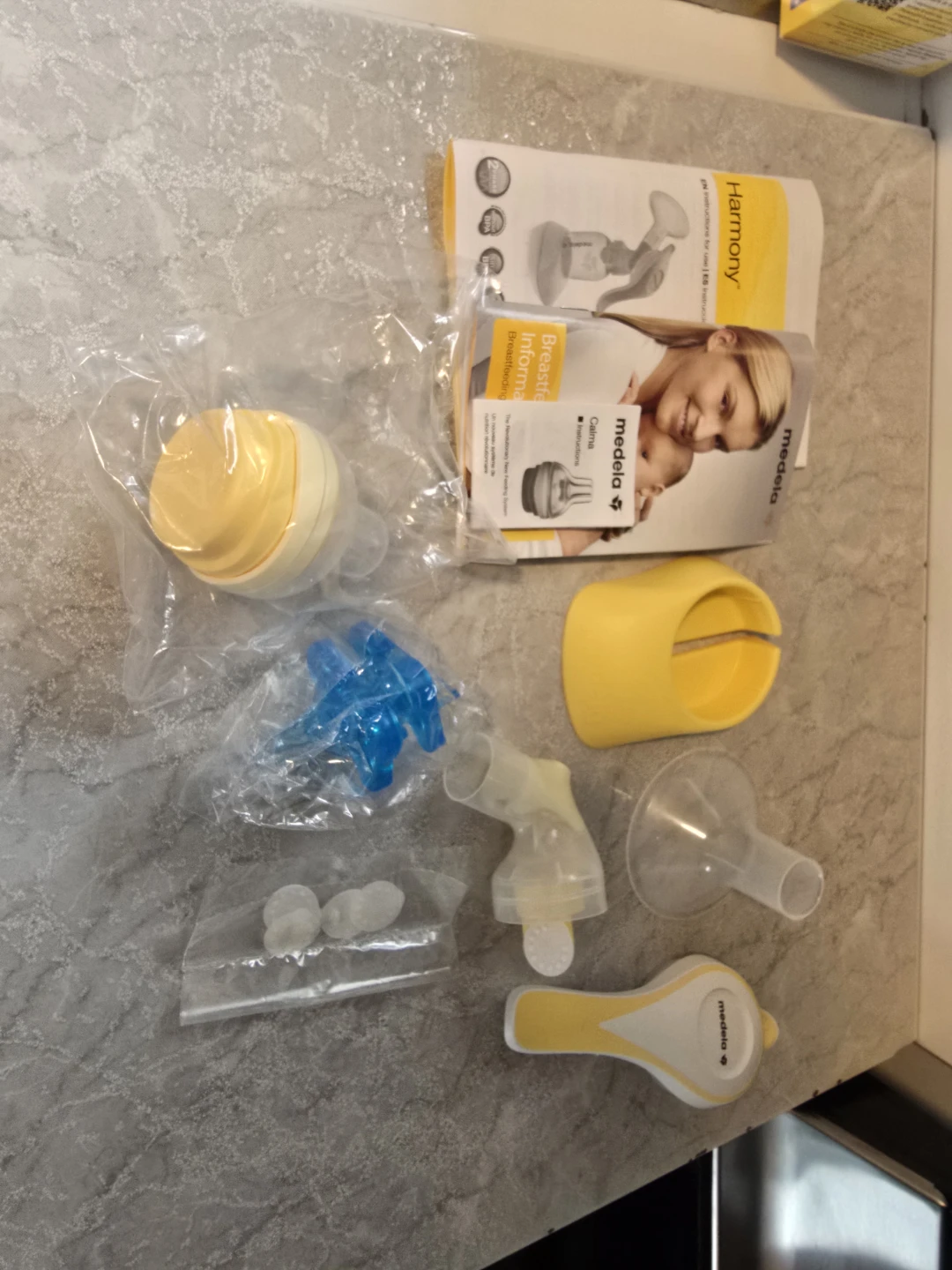 Medela Harmony Manual Breast Pump - photo 2