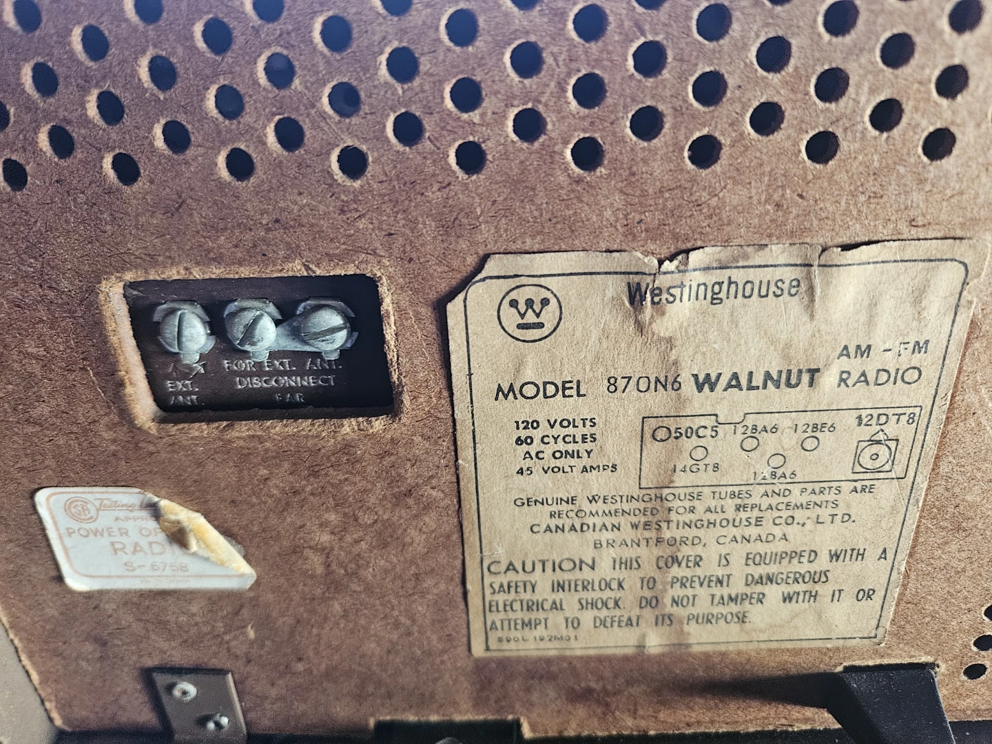 Westinghouse 870N6 Walnut AM-FM Radio - photo 4