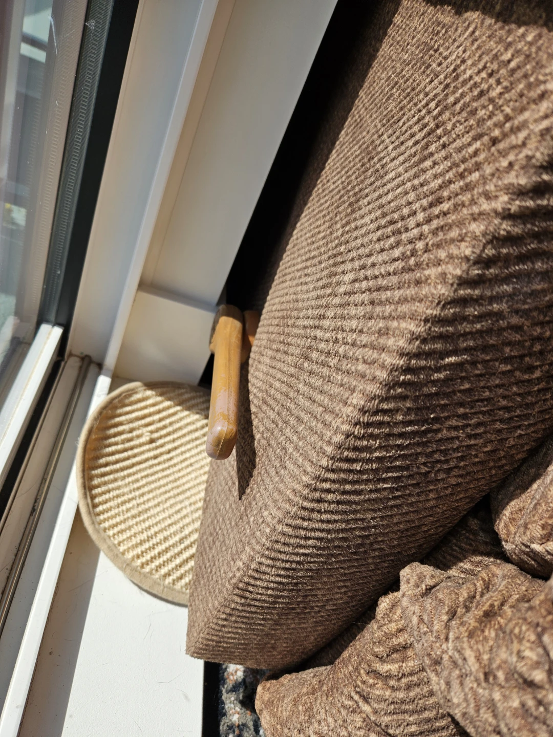 Brown Loveseat Recliner - photo 3