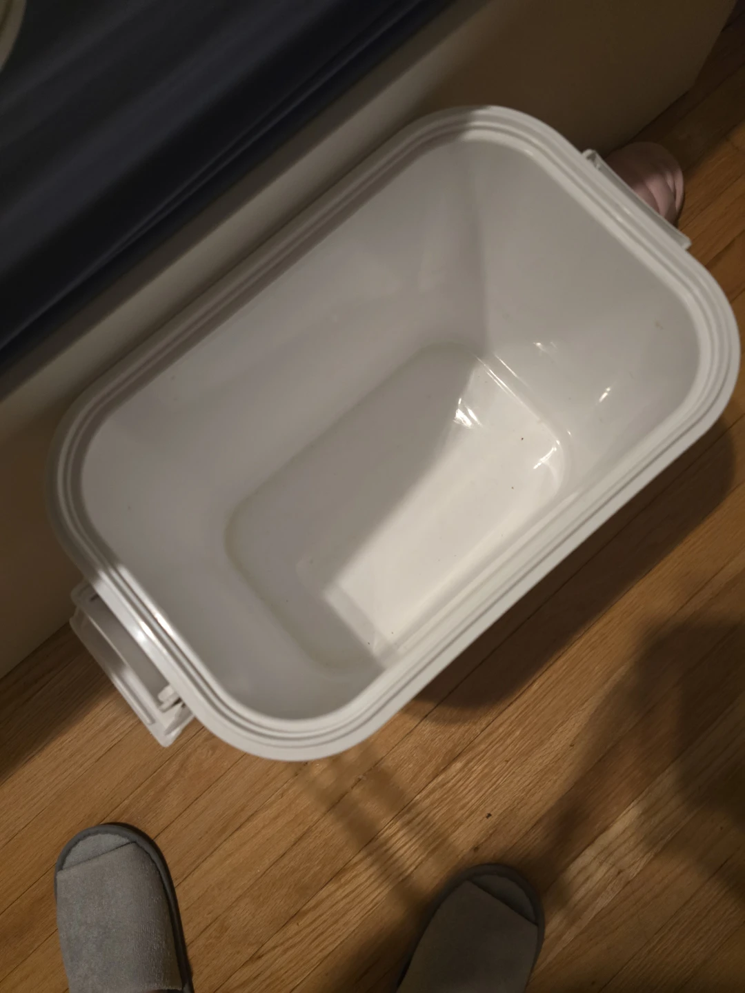 White Anchor Storage Container with Lid and Handle