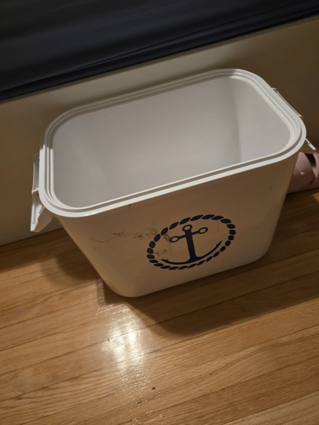 White Anchor Storage Container with Lid and Handle - photo 2