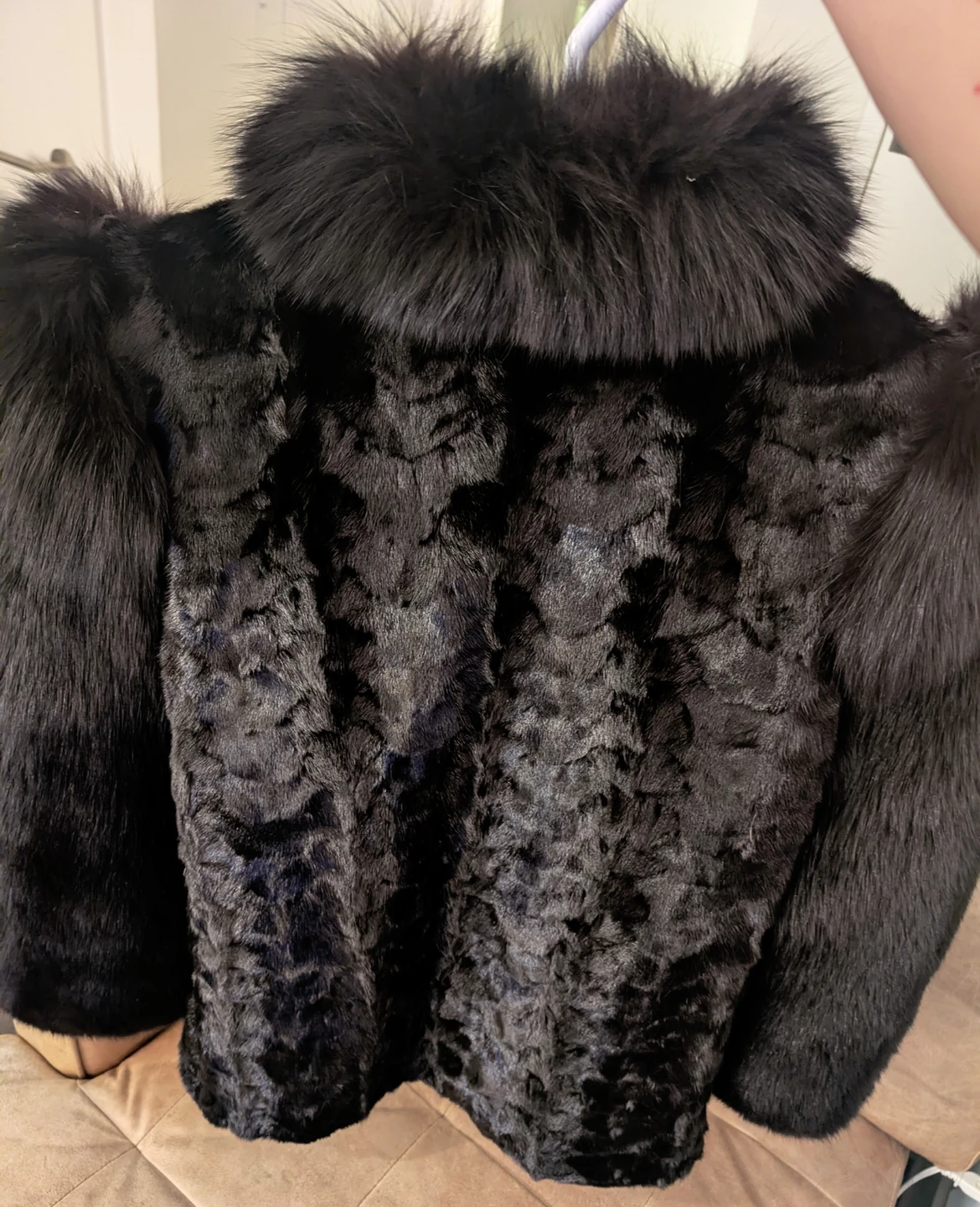 Hudson's Bay Company Black Fur Coat - photo 3