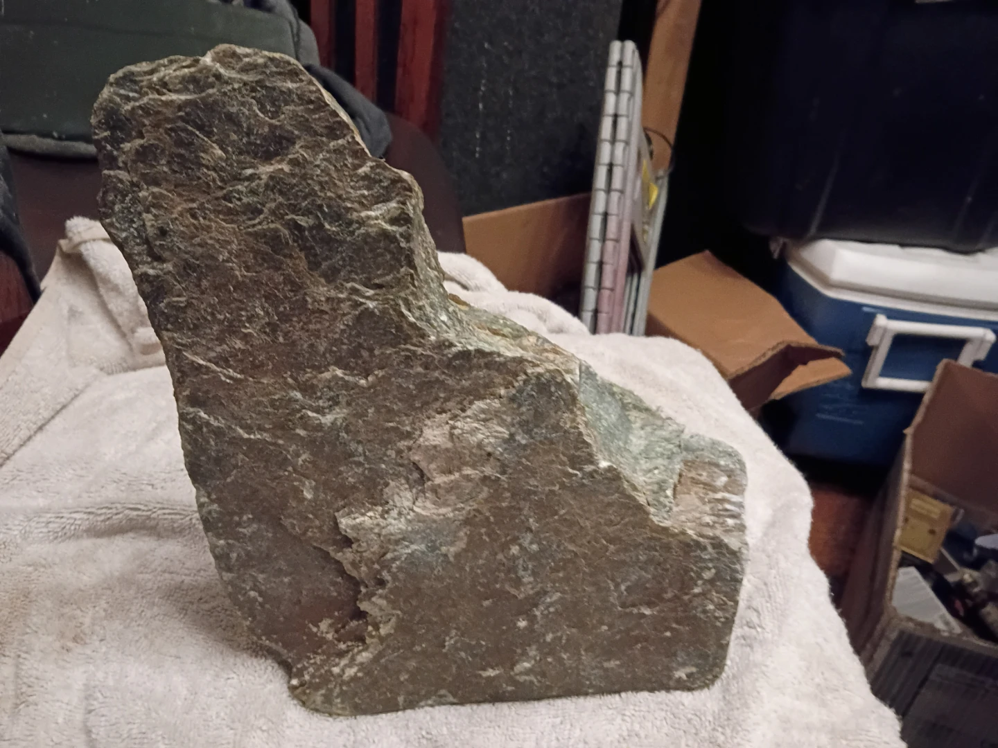 Large Green Jade Rock Specimen - photo 4