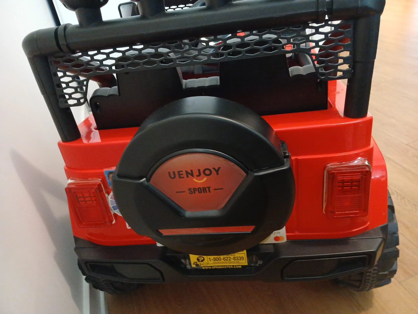 Uenjoy Sport Kids Ride On Car - photo 4