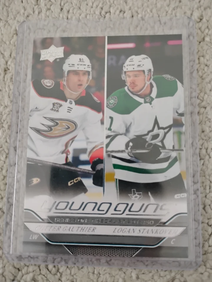 Collection of 200 Upper Deck and O-Pee-Chee NHL Hockey Cards-OBO