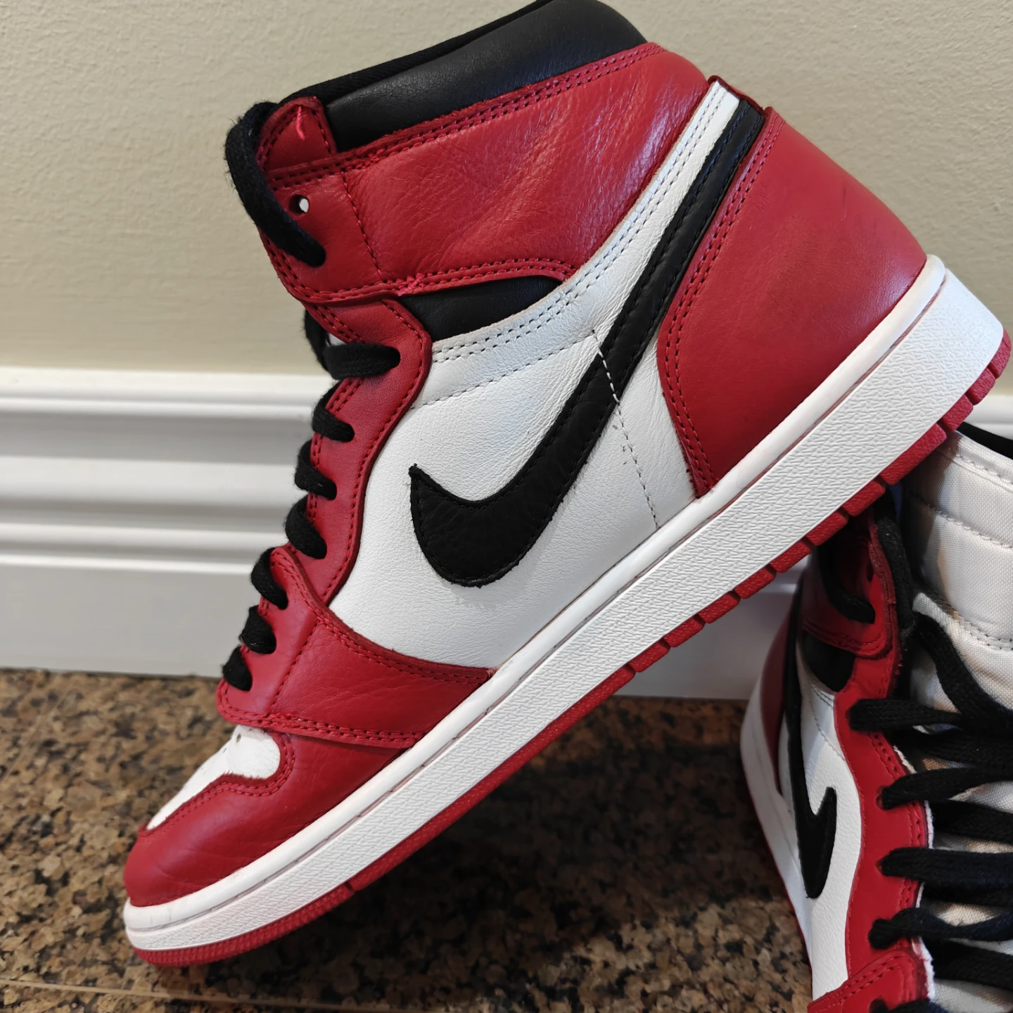 Size 10.5 Nike Air Jordan 1 Retro OG High Homage to Home - photo 3
