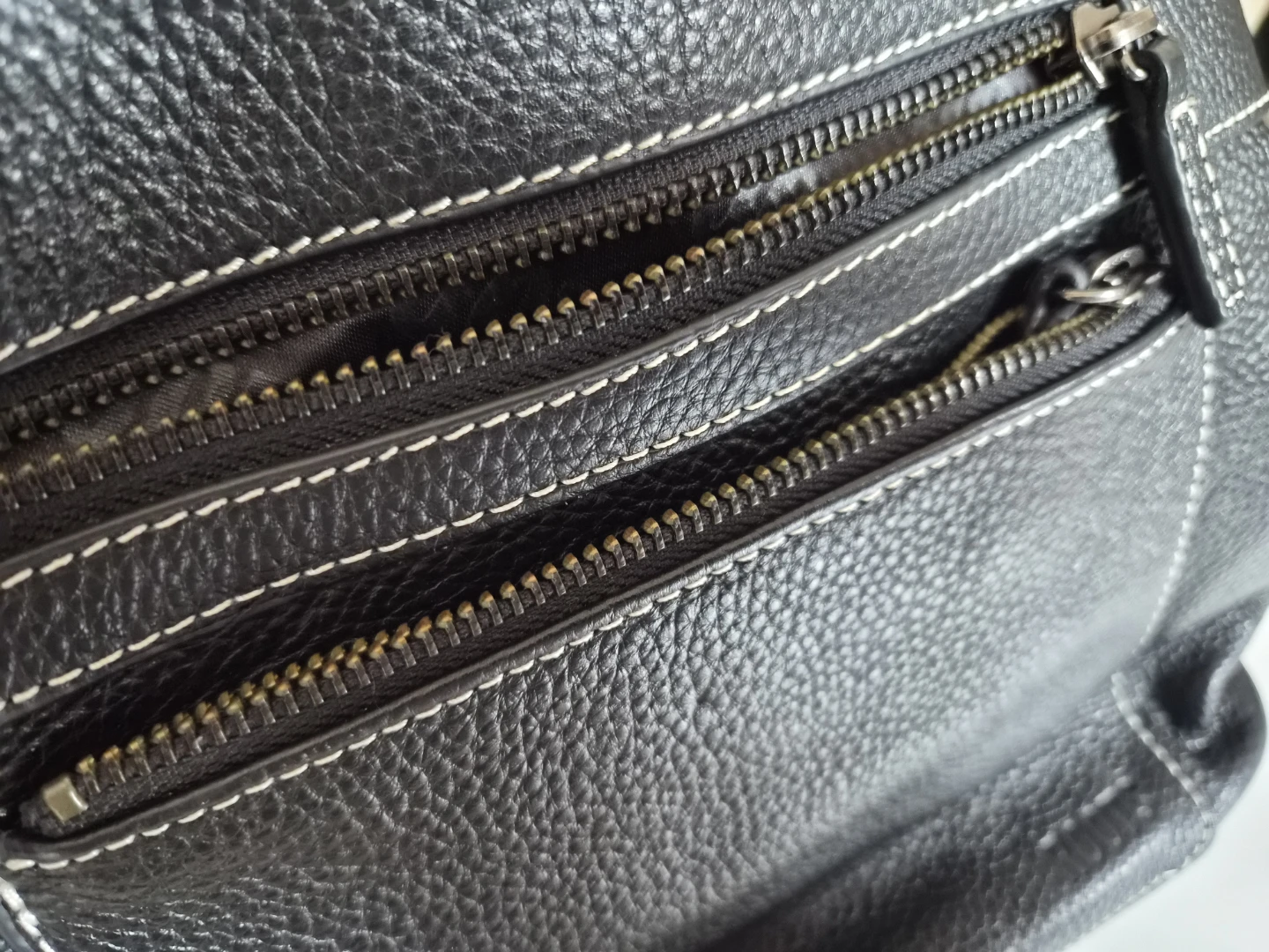 🥰 ROOTS BLACK BAG - photo 2