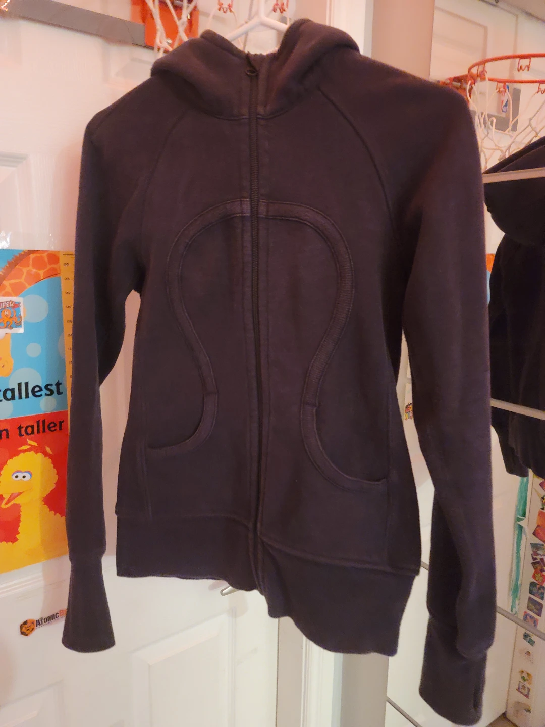 Lululemon Hoodie in Dark Purple - size 2/4