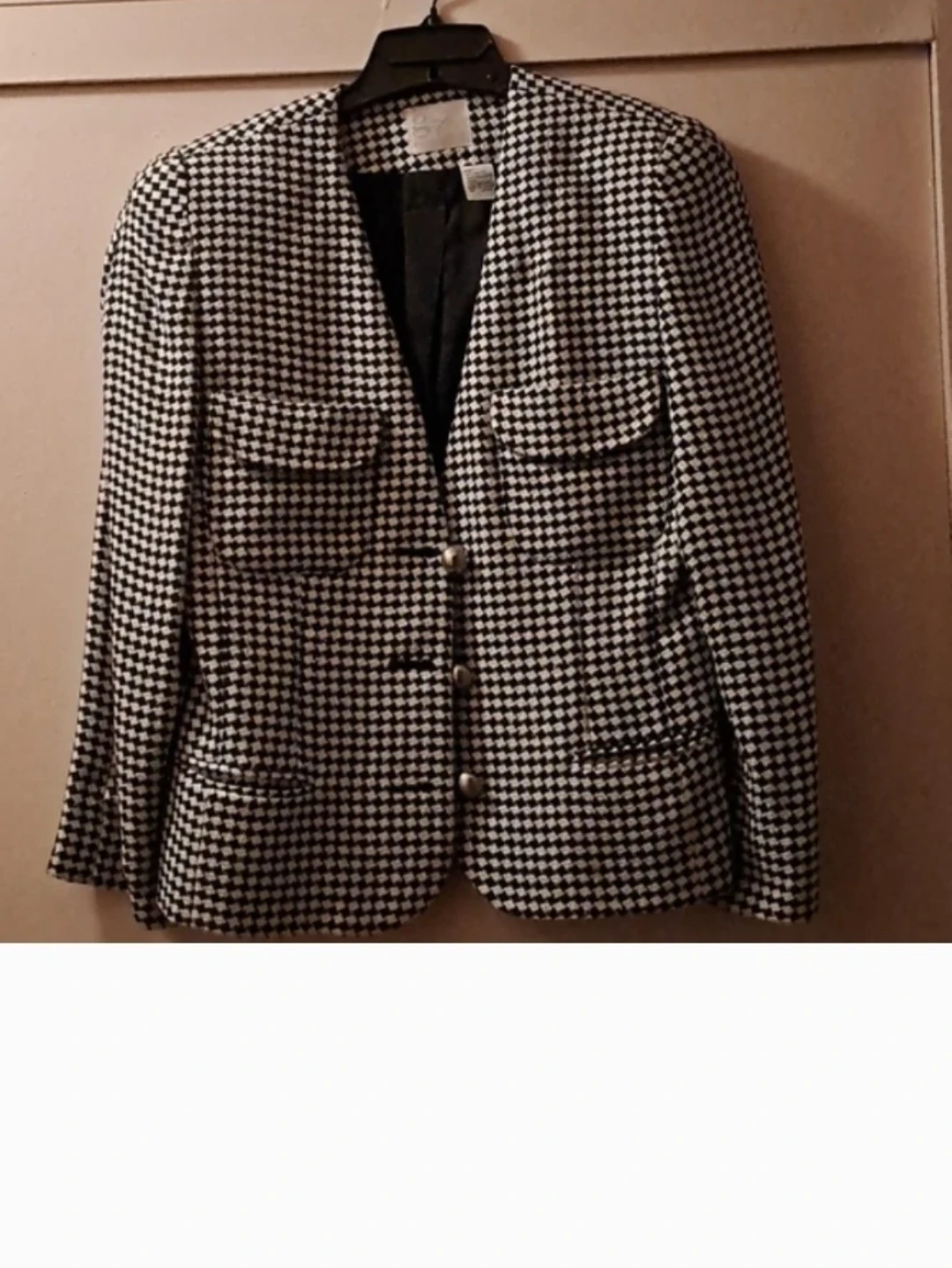 NEW CROP SUIT JACKET, BLACK, WHITE, POCKETS 10 8