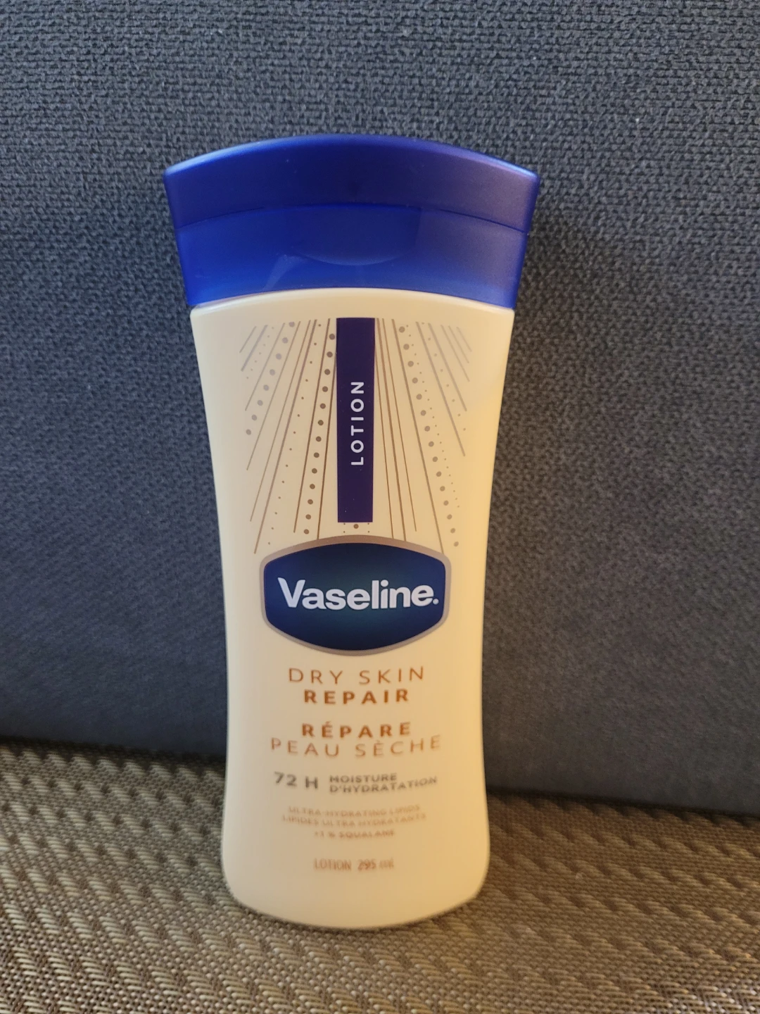 Vaseline Dry Skin Repair Lotion 295 ml
