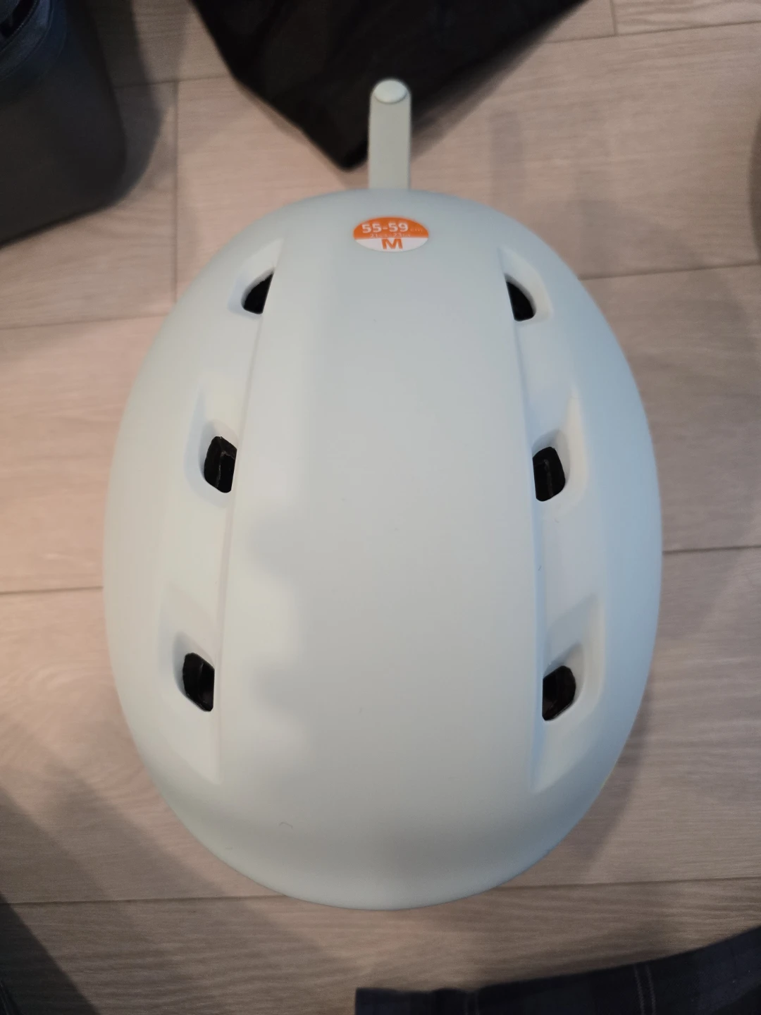 White Ski Helmet - Medium (55-59cm)