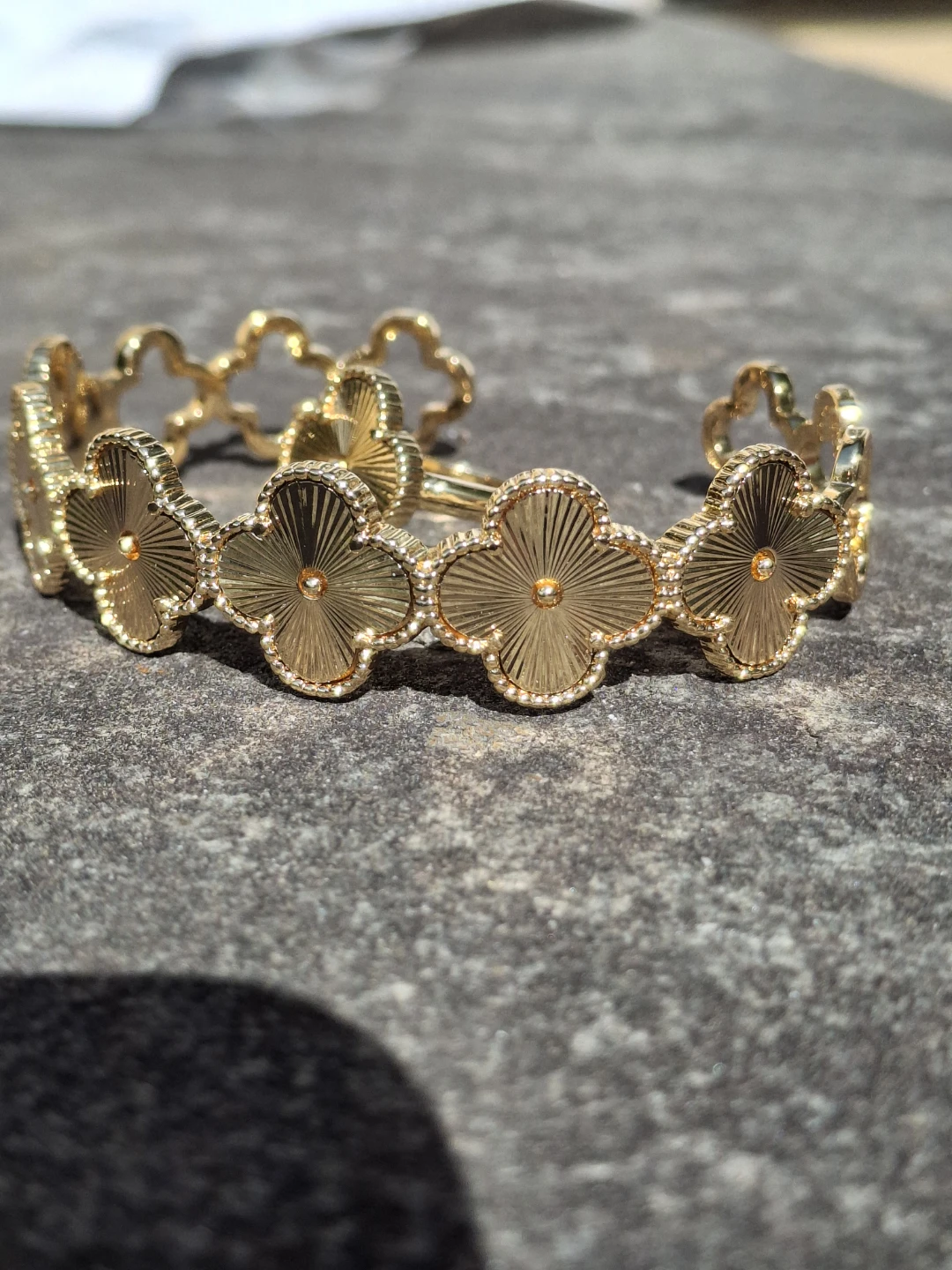 Gold Clover Bracelet and Ring Set - photo 2