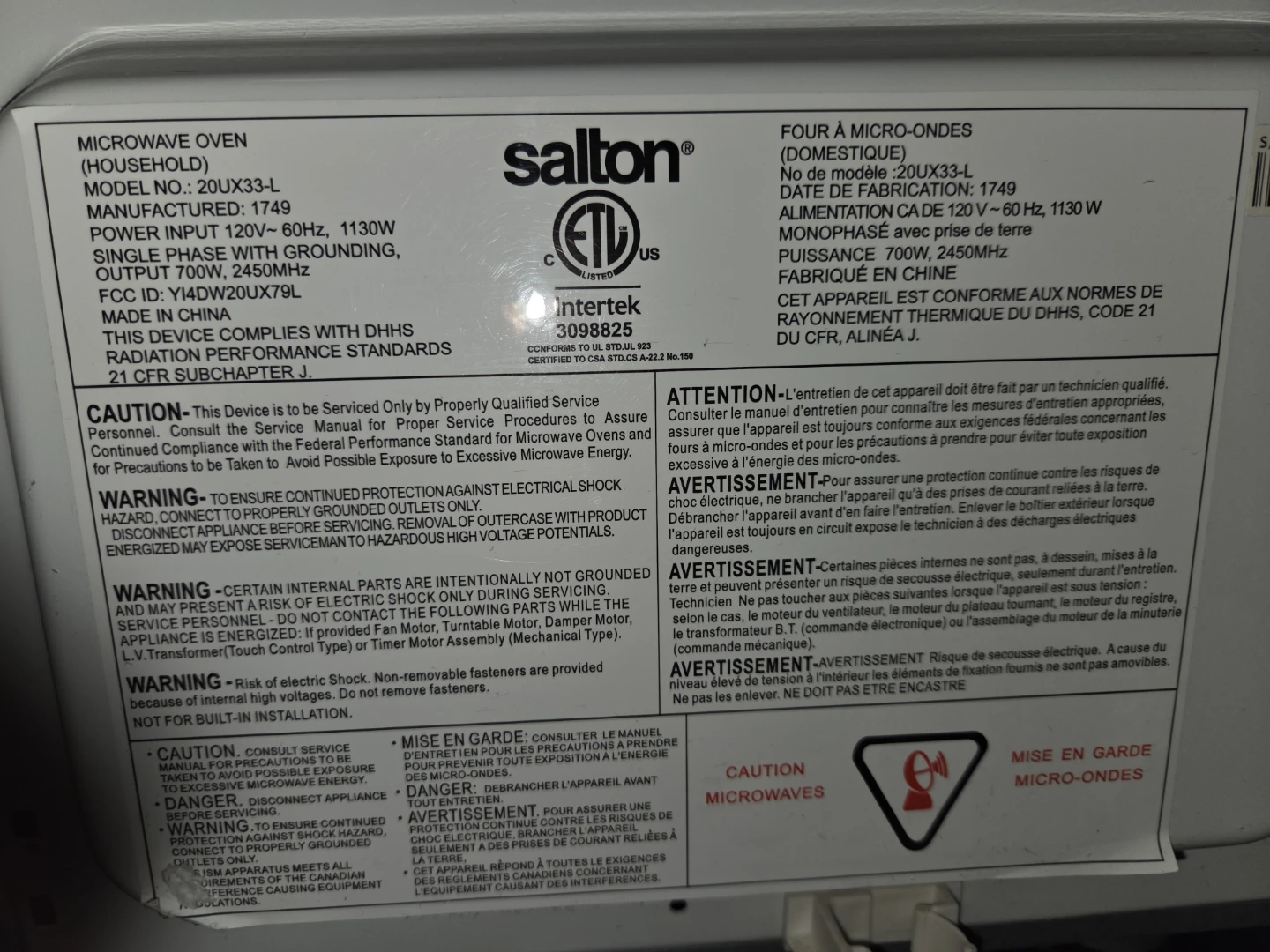 Salton Microwave Oven (Model 20UX33-L) - photo 3