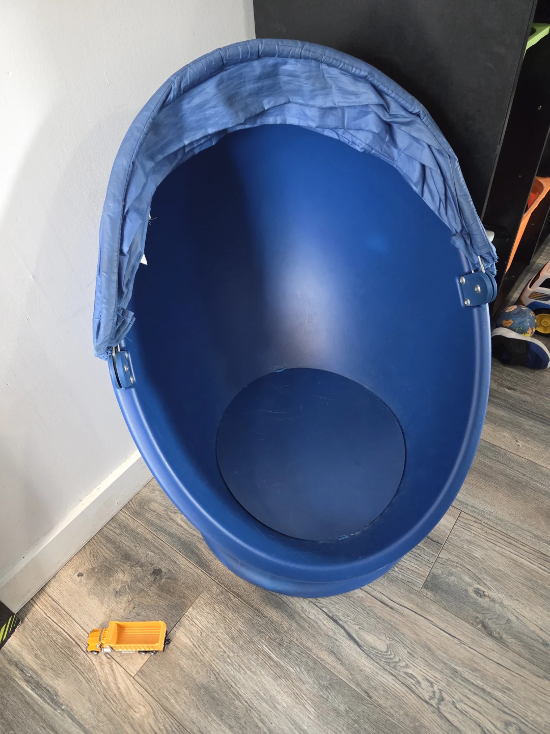 Blue Pod Swing Chair $40 - photo 2