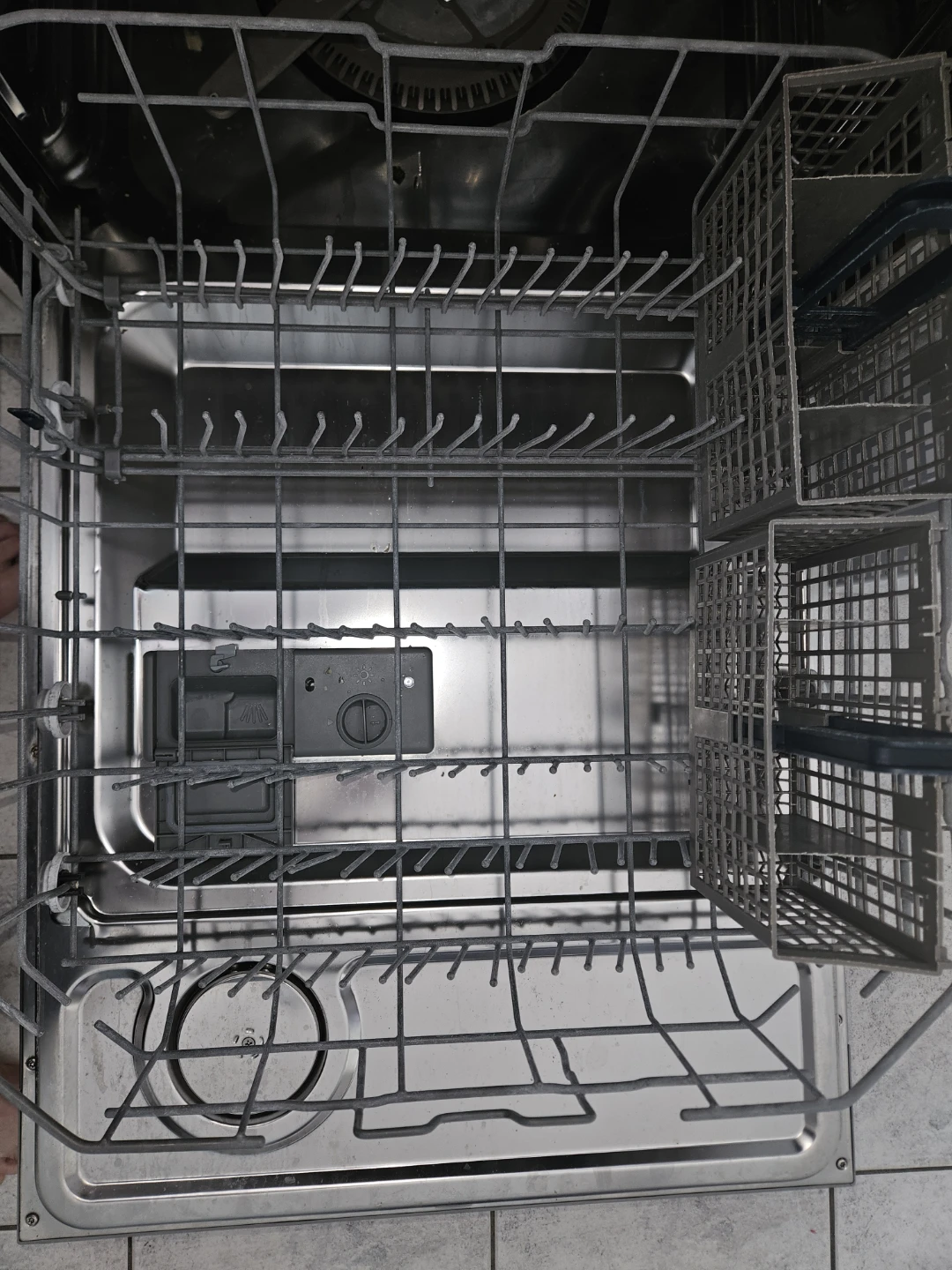 Samsung Stainless Steel Dishwasher - photo 3