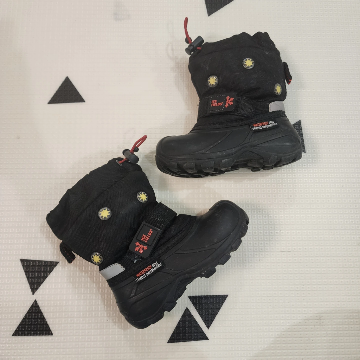 Icefields Waterproof Winter Boots - Size 8