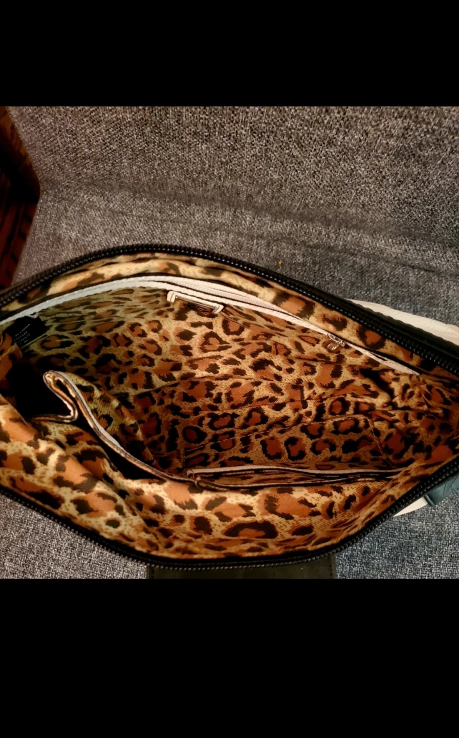 Guess Shoulder Bag - photo 4