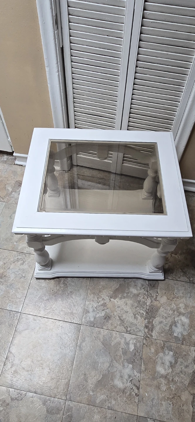 White Table With Glass Top. - photo 2