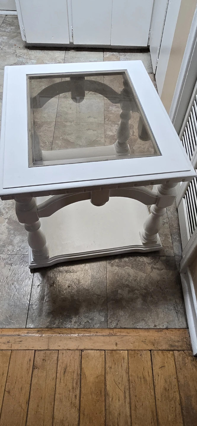 White Table With Glass Top. - photo 4