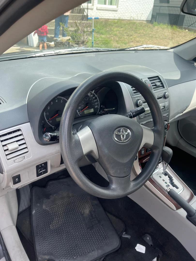 Used Toyota Corolla 2011