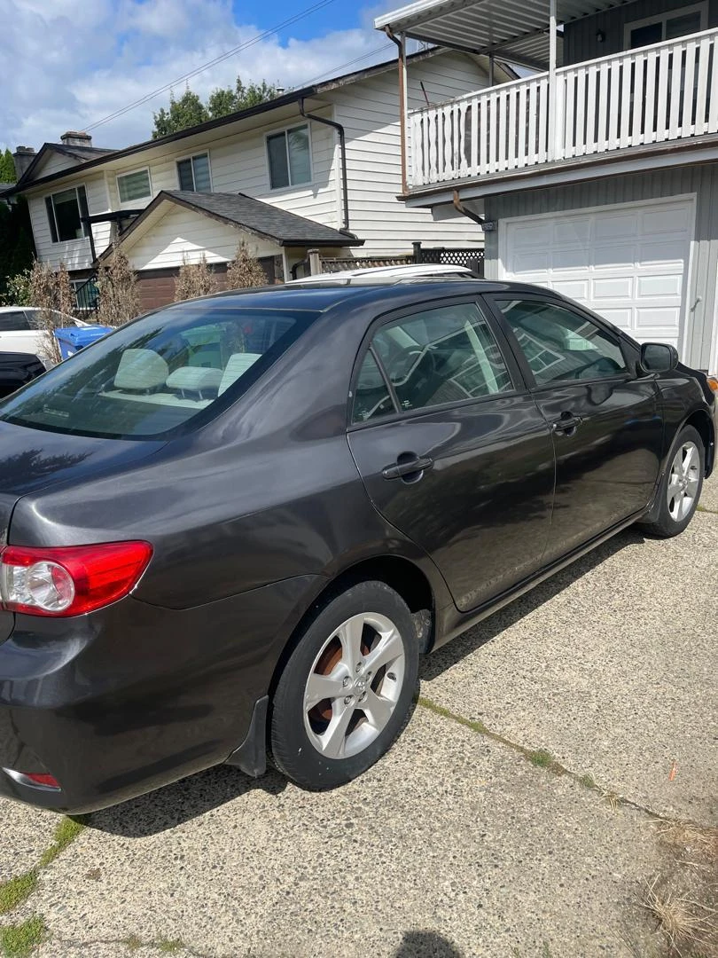 Used Toyota Corolla 2011 - photo 4