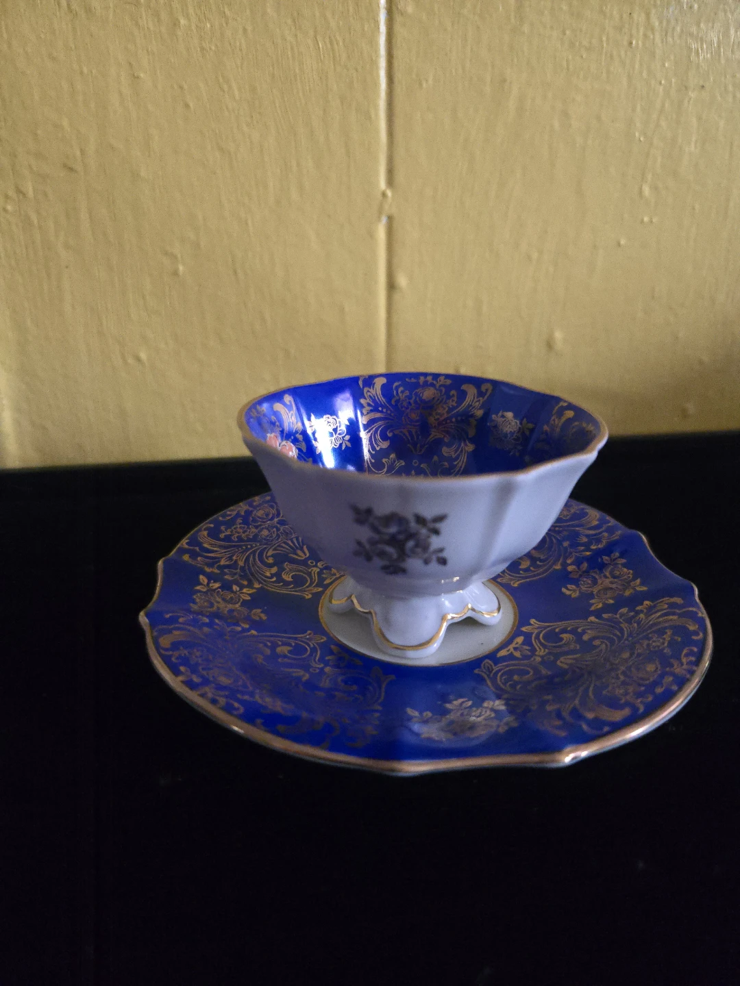 Blue and Gold Porcelain Teacup and Saucer Set - photo 3