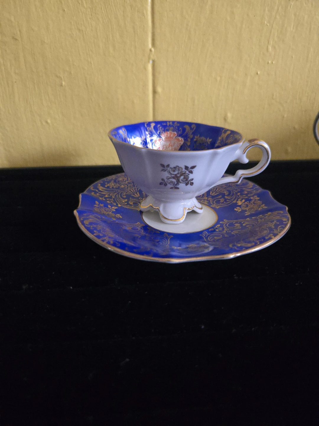 Blue and Gold Porcelain Teacup and Saucer Set - photo 4