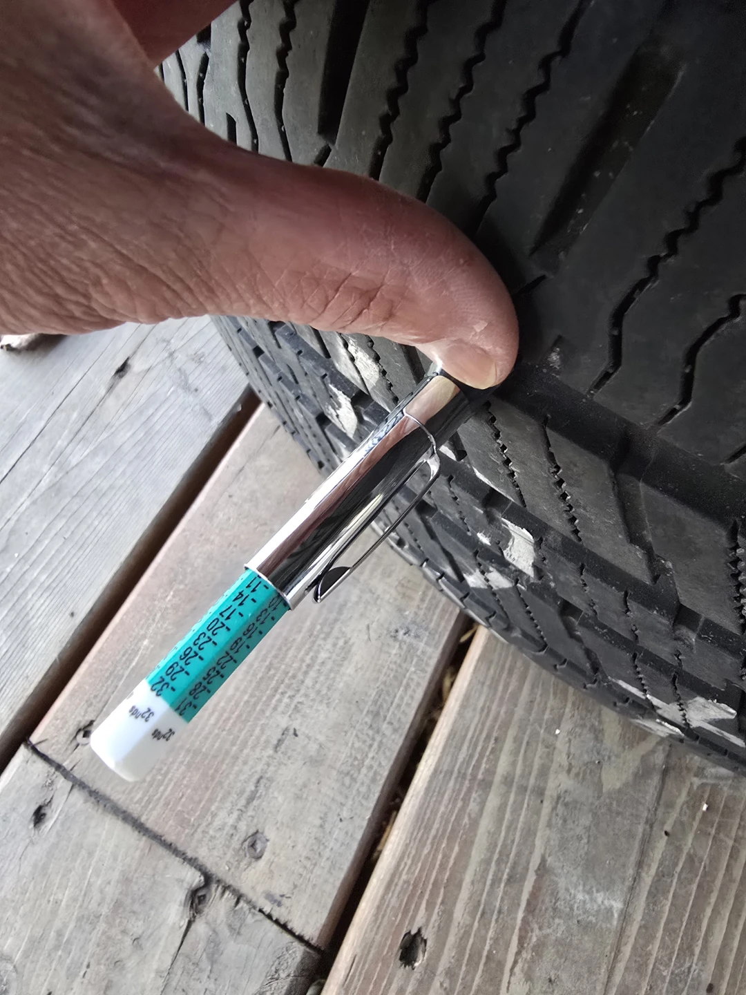 Set of 4 Used All-Season Tires - photo 5