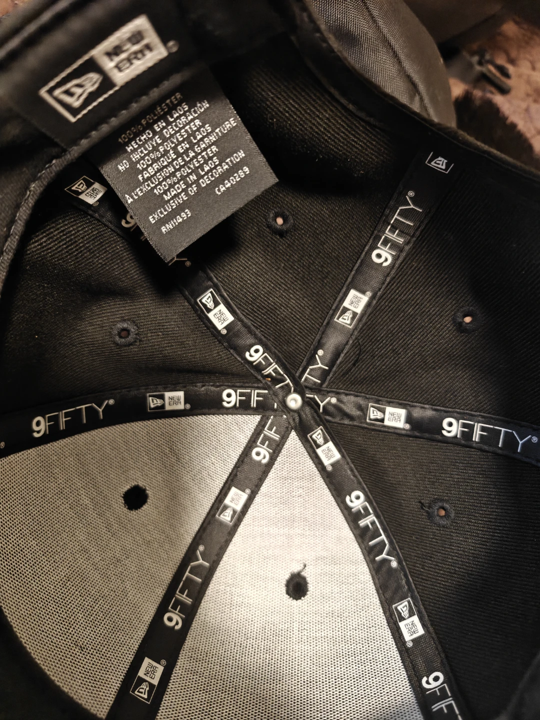 New Era Toronto Blue Jays 9FIFTY Snapback Hat. Black on Black. - photo 2