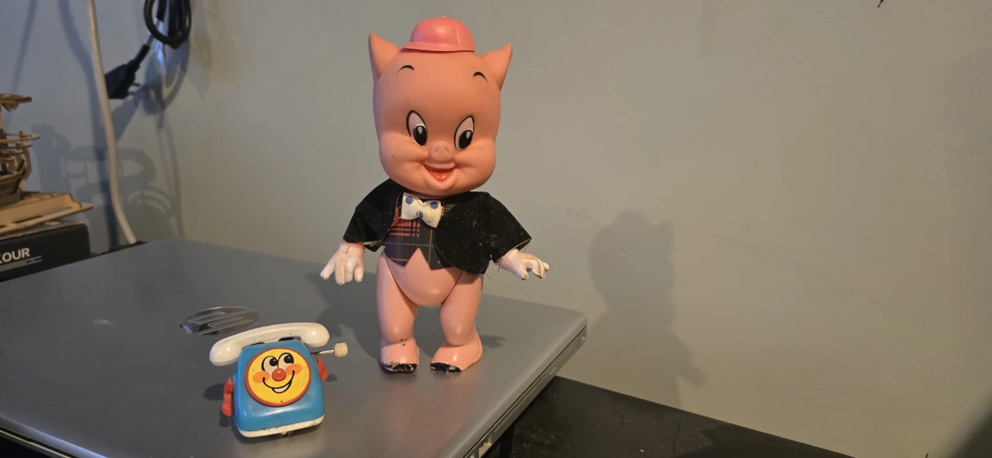 Vintage Porky Pig Doll with Toy Telephone - photo 4