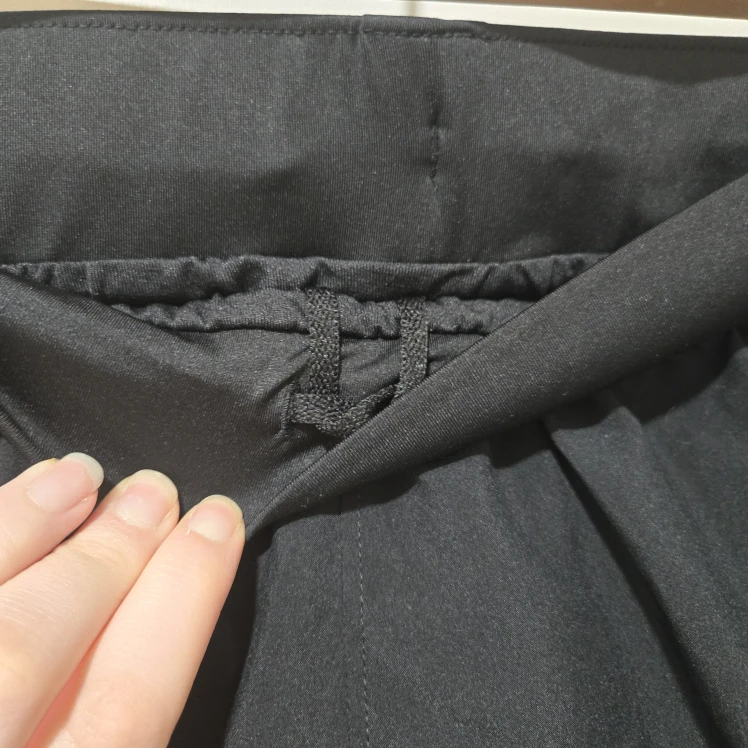 Under Armour Black Loose Athletic Shorts - photo 5