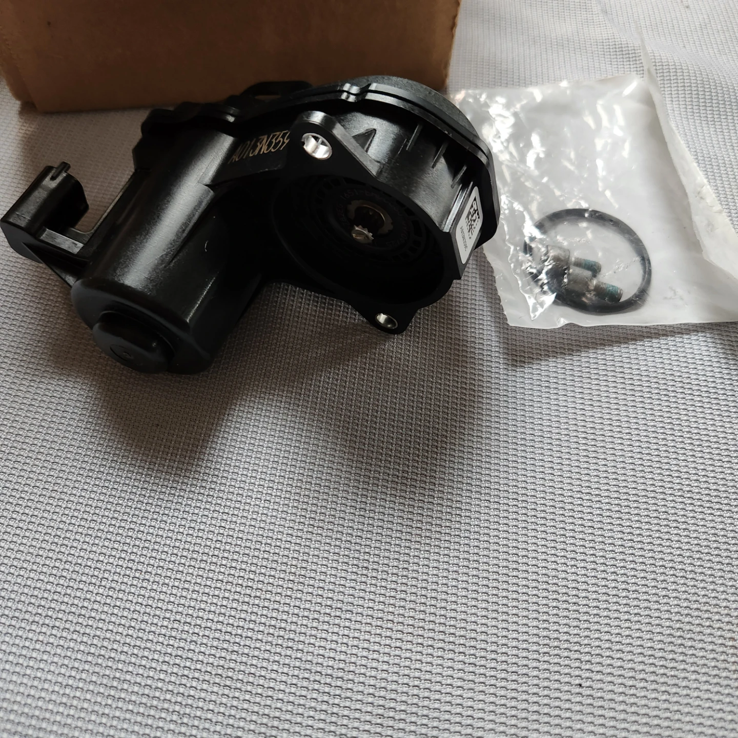 GM brake Actuator 13544735 Rear Right 2016 -2025