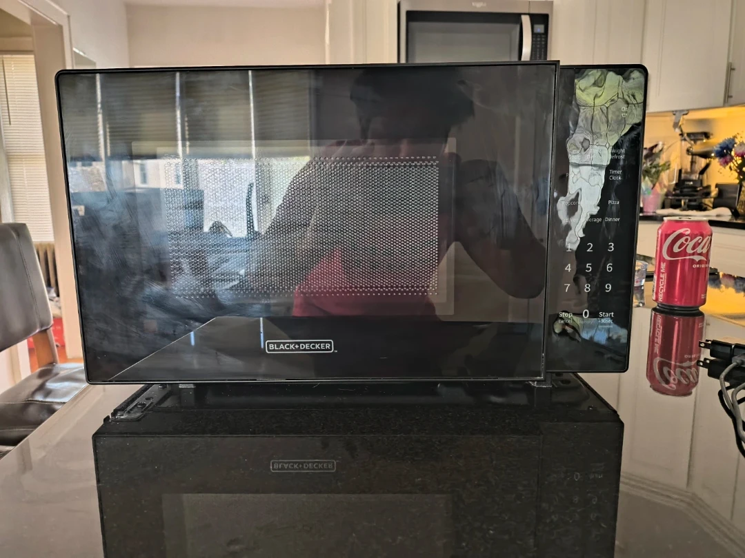 Black+Decker Microwave Oven