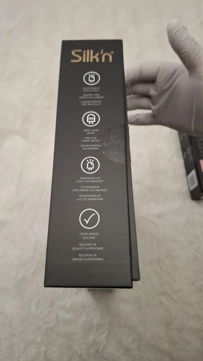 Silk'n LED Face Mask 100 and Neck Mask - photo 4
