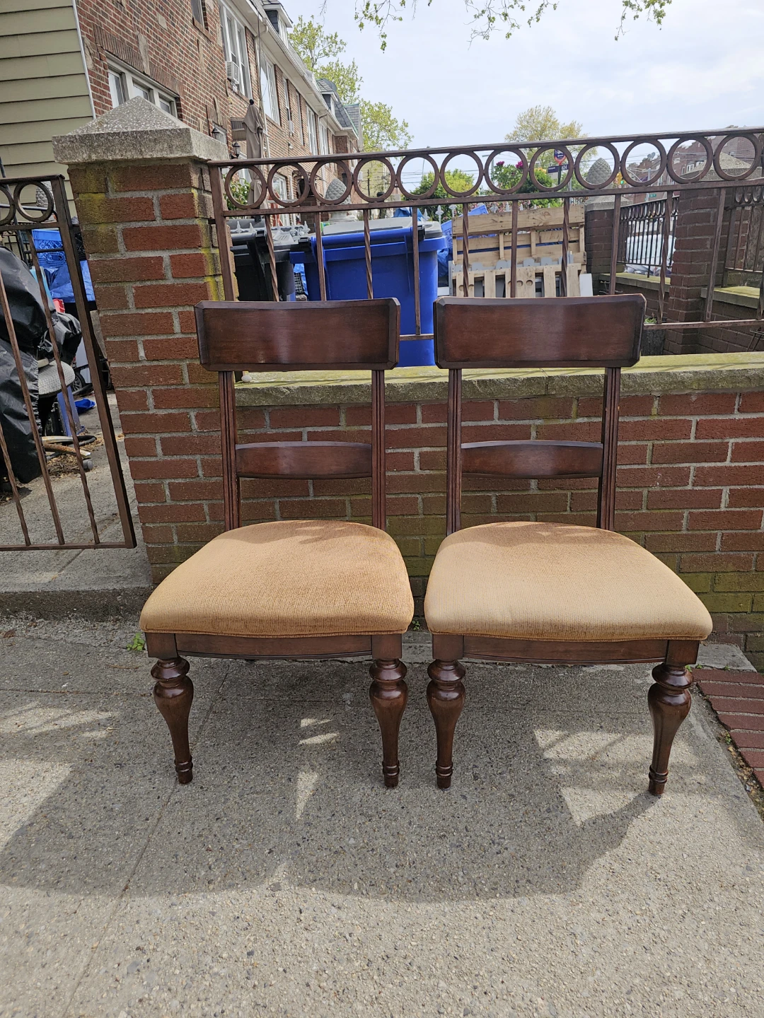 Set of 2 Ethan Allen Dining Chairs - photo 2