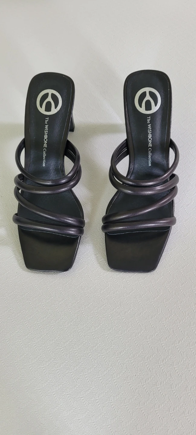 The Wishbone Collection Black Strappy Heeled Sandals - photo 2