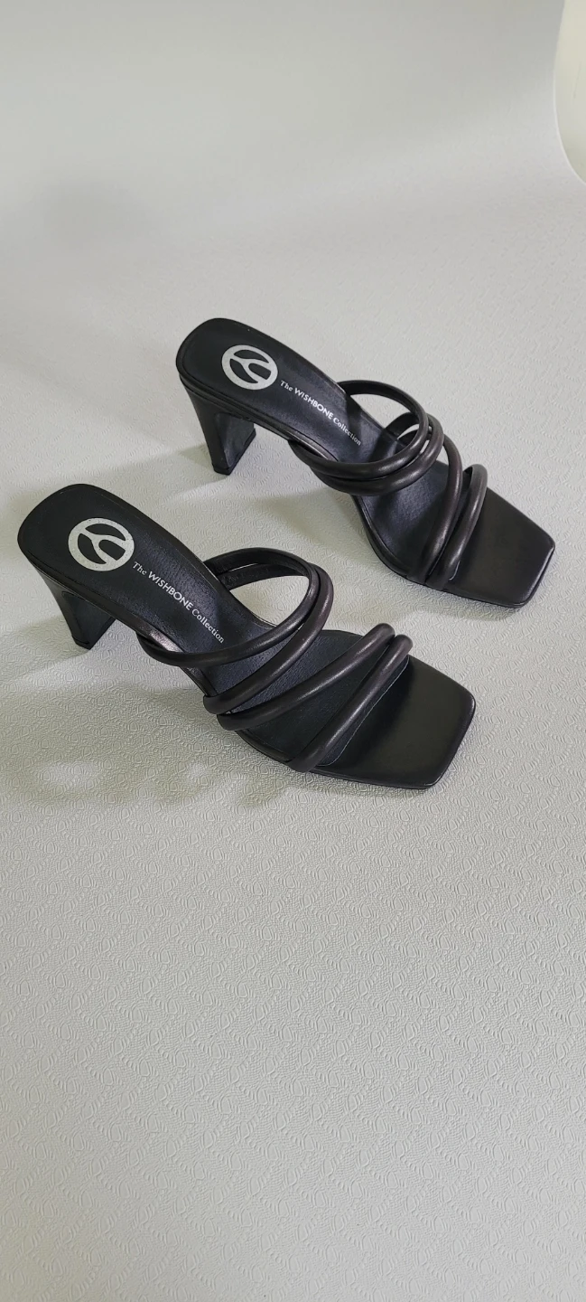 The Wishbone Collection Black Strappy Heeled Sandals - photo 4