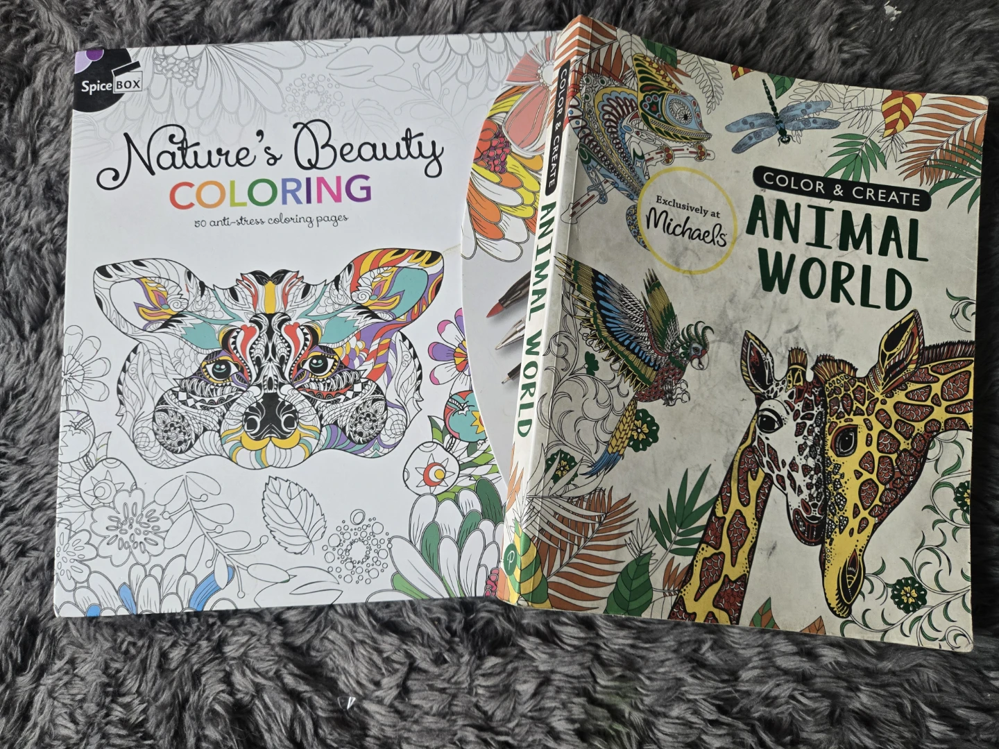 Set of 2 nature/animal adult coloring books