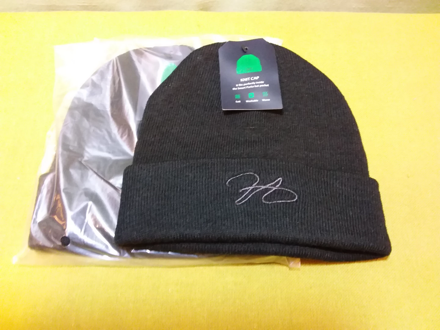 🆕 NWT Knit Beanie Hat