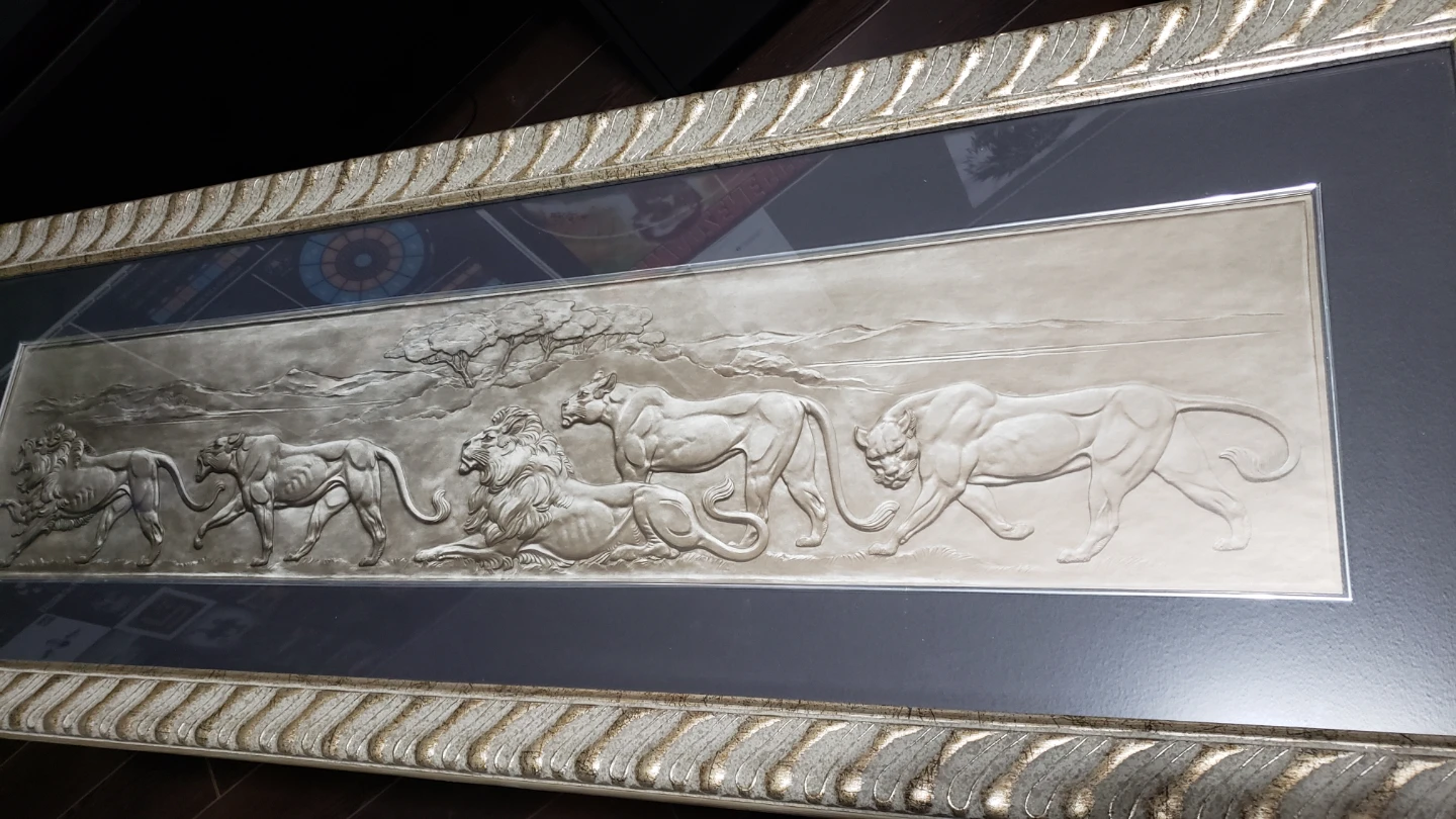 47 Inch Panoramic Portrait of Lions - photo 2