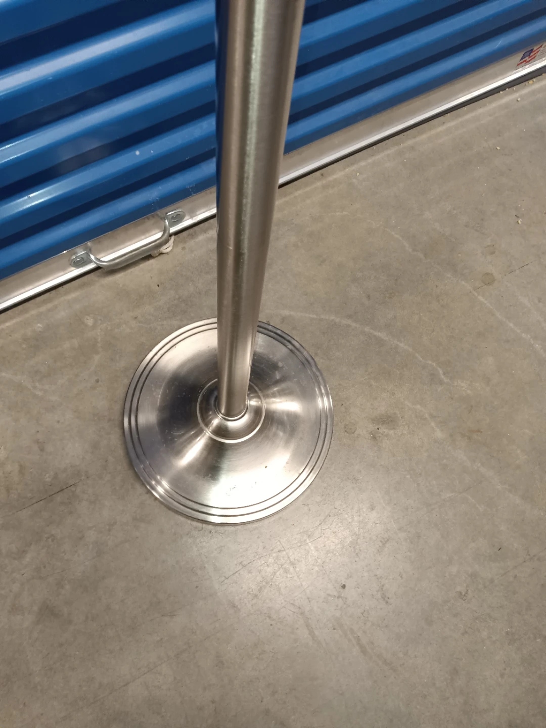 Stainless Steel Coat Rack with Decorative Orb 🌱 - photo 2