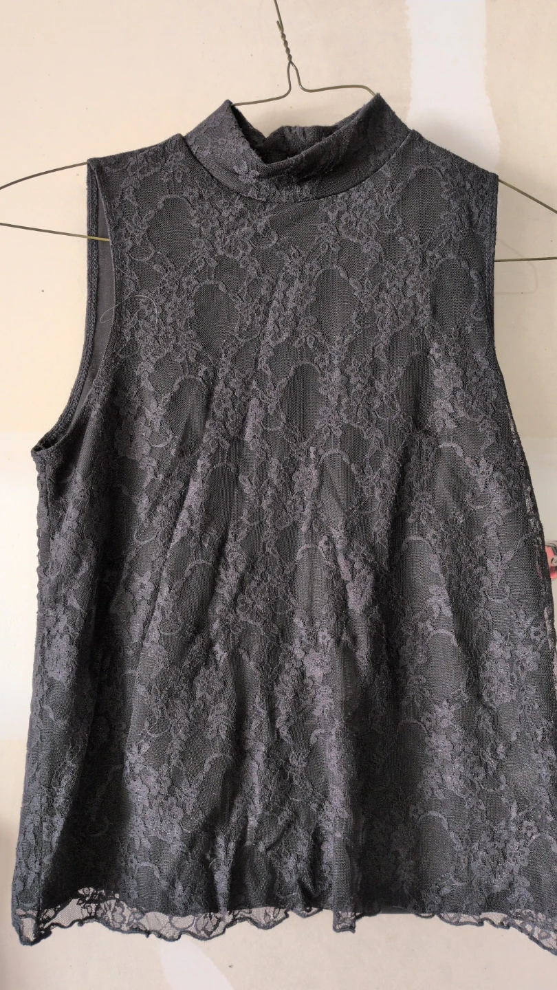 Sleeveless Mock Neck Lace Top